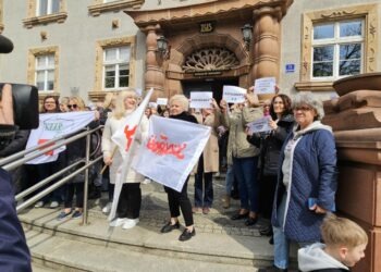 Protest pracowników ZUS we Wrocławiu