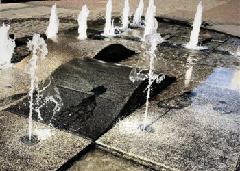 We Wrocławiu ruszył sezon fontannowy