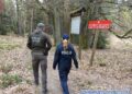 Służby kontrolują turystów na Ślęży