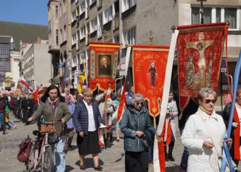 Procesja „za Polskę” przeszła przez Wrocław