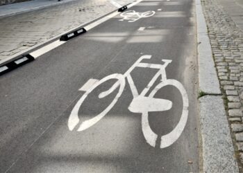 Trwa spór o 200 metrów ścieżki rowerowej na Sienkiewicza