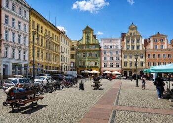 Plac Solny zamknięty nocami i w weekendy