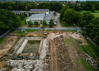 Stadion Olimpijski traci kolejne elementy