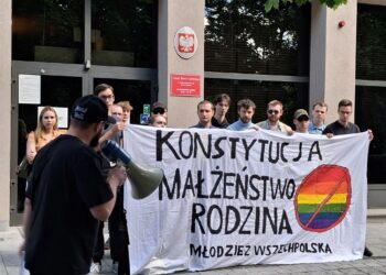 Spór o małżeństwa jednopłciowe dotarł do Wrocławia. Narodowcy alarmują przed zmianami w prawie
