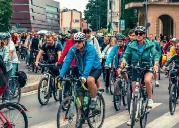 Tysiące rowerzystów przejadą przez centrum Wrocławia. Kierowców czekają utrudnienia