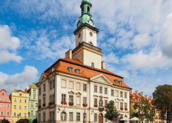 CBA weszło do jeleniogórskiego ratusza. Kontrola ma związek z aferą wokół pomocy dla powodzian