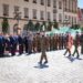 Święto Wojska Polskiego we Wrocławiu. Defilada, salwa honorowa i wojskowy sprzęt na Rynku