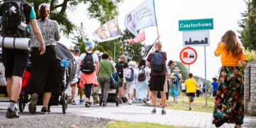 Piesza Pielgrzymka Wrocławska dotarła na Jasną Górę. Osiem dni w drodze i 1500 pielgrzymów