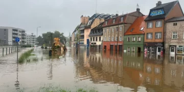 Miliony dla „powodzian” pod lupą. Pieniądze trafiły do męża działaczki KO i jej sąsiadów