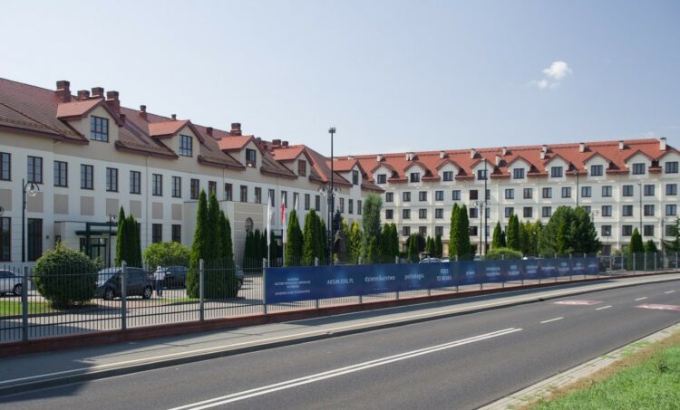 Akademia Kultury Społecznej i Medialnej w Toruniu, fot. prawywroclaw.pl