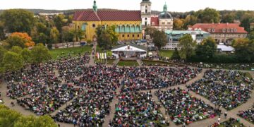 Tysiące wiernych pielgrzymowały do Trzebnicy. Dolny Śląsk oddał hołd swojej patronce
