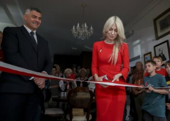 Magdalena Ogórek otworzyła Muzeum Sztuki Zagrabionej na Dolnym Śląsku. „Melduję wykonanie zadania”
