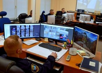Sztuczna inteligencja będzie obserwować mieszkańców Dzierżoniowa. Ponad 40 kamer pod nadzorem AI