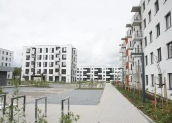 Mieszkania Plus w Zgorzelcu. Niemal cztery lata opóźnienia, rosnące czynsze i pytania o odpowiedzialność władz miasta